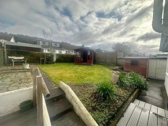 2 bedroom semi-detached bungalow to rent - Photo 1