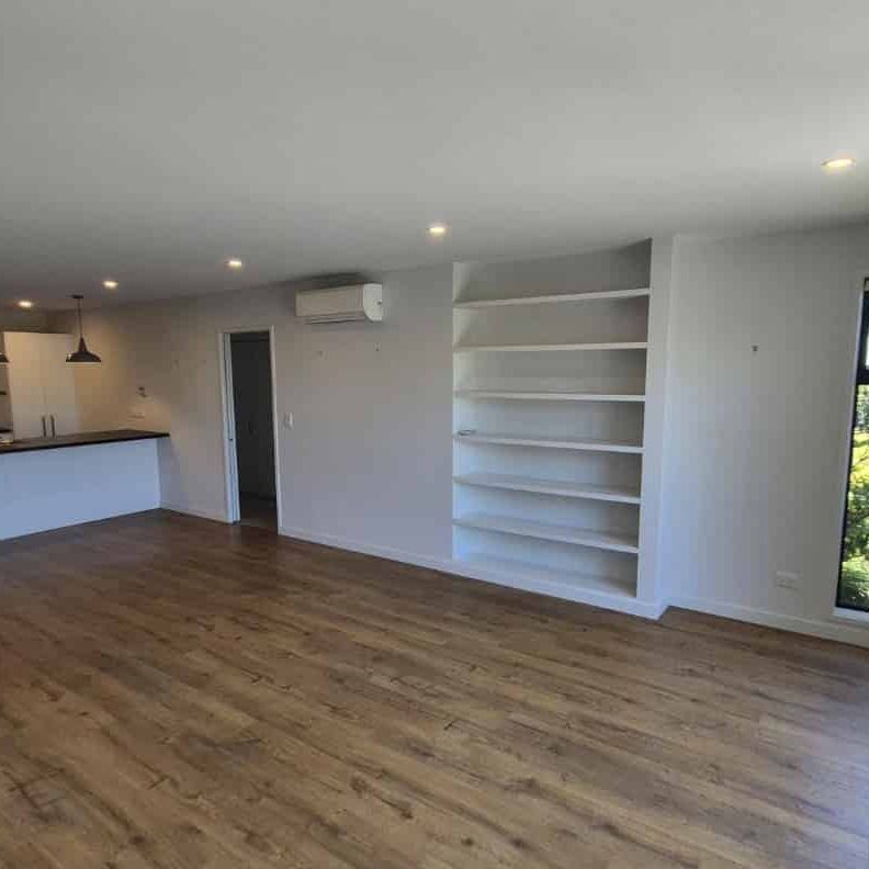 Convenience at your doorstop - Photo 1