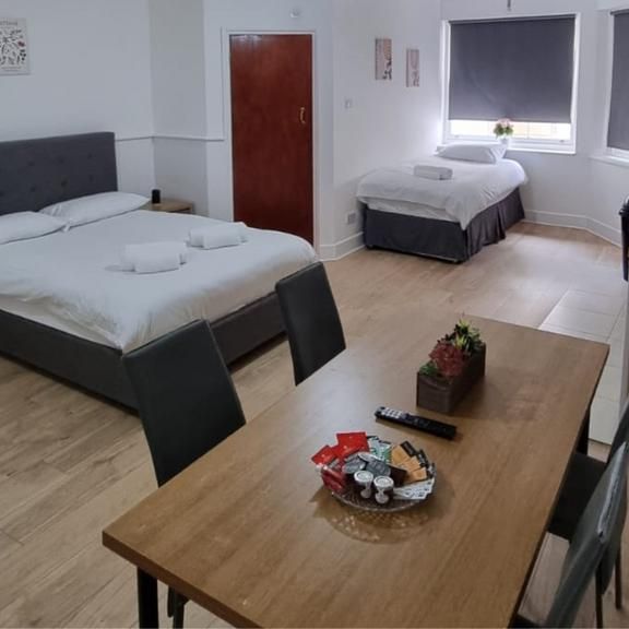 1 bedroom flat to rent - Photo 1