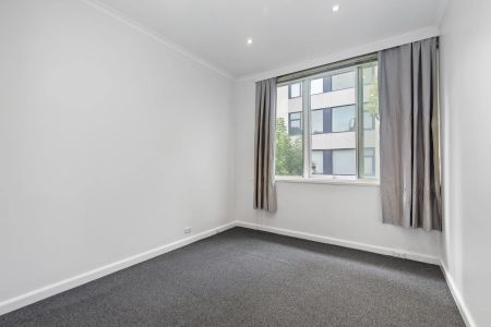 Unit 25/388 Toorak Road, - Photo 2