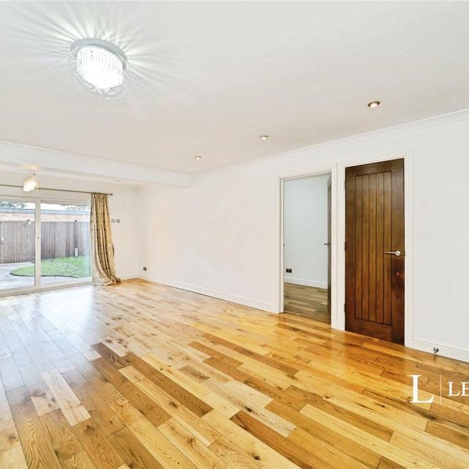 3 bedroom semi-detached house to rent - Photo 1