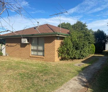 14 Drake Court, Melton, VIC 3337 - Photo 2