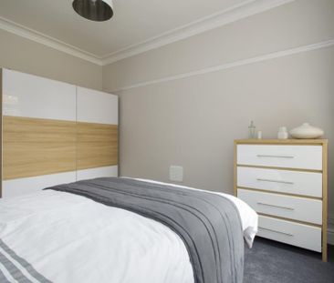 1 bedroom in a house share to rent - Photo 2