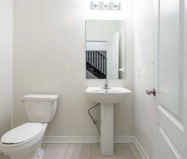 For Lease - 26 Huntsworth Avenue, Thorold, Ontario - Photo 2