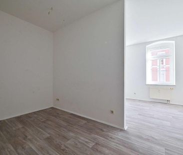 Helle 1-Raum-Wohnung in Chemnitz-Bernsdorf mit Aufzug – ideal für S... - Photo 1
