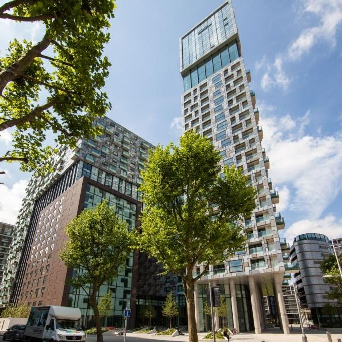 1 Bed Flat, Talisman Tower, E14 - Photo 1