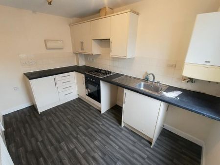 2 bedroom semi-detached house to rent - Photo 4