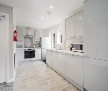 Blenheim Drive, Filton - Photo 2