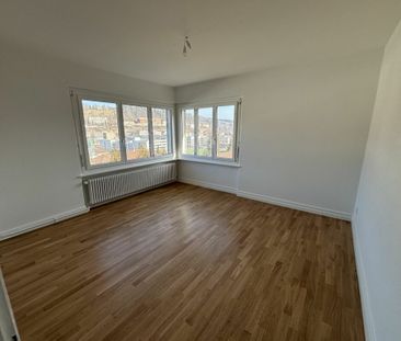 Appartement de 2 pièces complètement rénové avec balcon ! - Photo 3