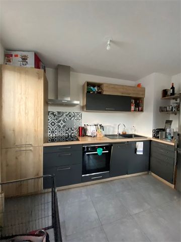 Location Appartement 3 pièces 69m² - Photo 3