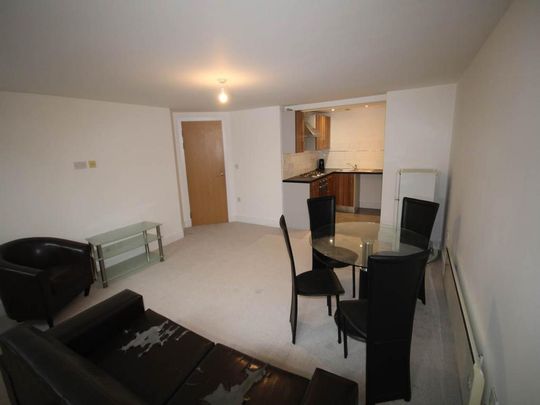 1 bedroom flat to rent - Photo 1