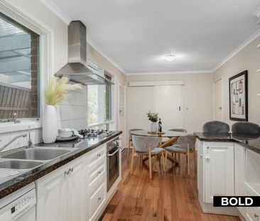 5 bedrooms - Panoramic views and priceless family space - Photo 5