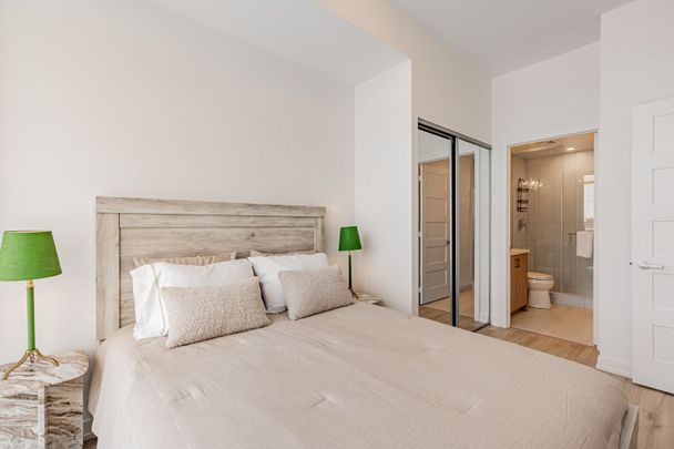 For Lease - 333 Sunseeker Avenue Unit# 620, Innisfil, Ontario - Photo 1