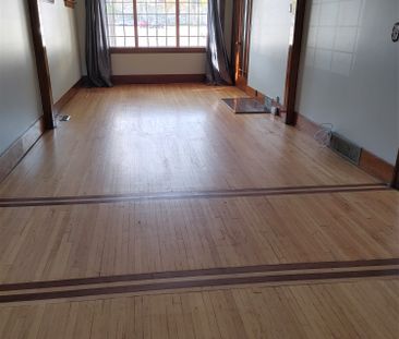 1937 TORONTO 3 BEDROOMS - Photo 3