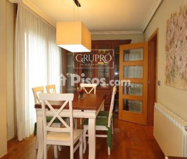 Piso en alquiler en Centro - Photo 2