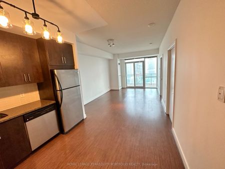 Vu Condos and Lofts - Photo 5