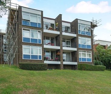 Filmer Grove, Godalming, Surrey, GU7 - Photo 2