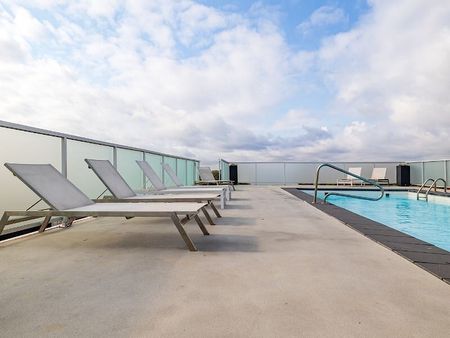 70 Boulevard des Laurentides, Laval, QC - Photo 5
