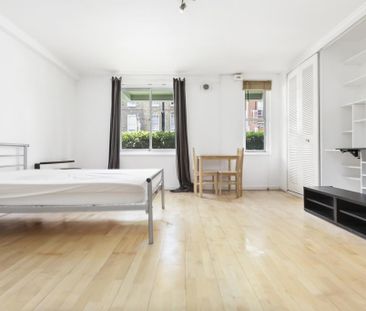 Studio to rent - Photo 2