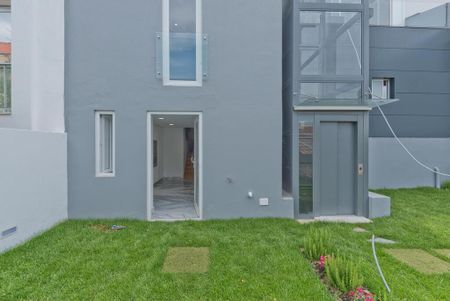 2 Bedroom Apartment with garden, Monte Estoril, Cascais - Photo 4