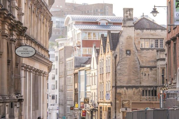 1 bedroom flat to rent - Photo 1