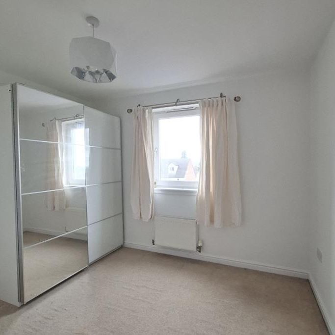 2 bed flat for rent in Corstorphine - Photo 1