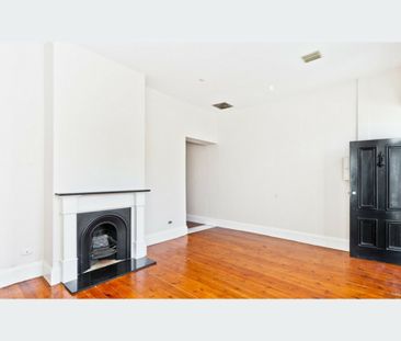 Large Character Home! - Photo 2