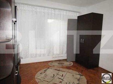2 camere, 58 mp, decomandat, zona strazii Teodor Mihali - Photo 3