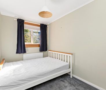 2 bedroom semi-detached house to rent - Photo 6