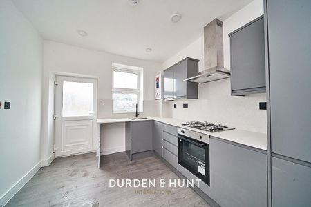 102- 108 Kingsland High Street, Dalston, London - Photo 2