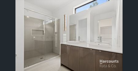 Stunning 4-Bedroom Home in Mickleham - Photo 4