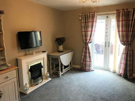 2 bedroom cottage to rent - Photo 2