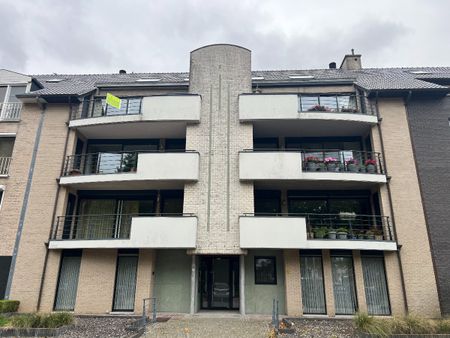 Gezellig gelijkvloers appartement met 2 slaapkamers - Photo 2