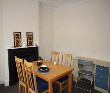 2 bedroom house share to rent - Photo 3