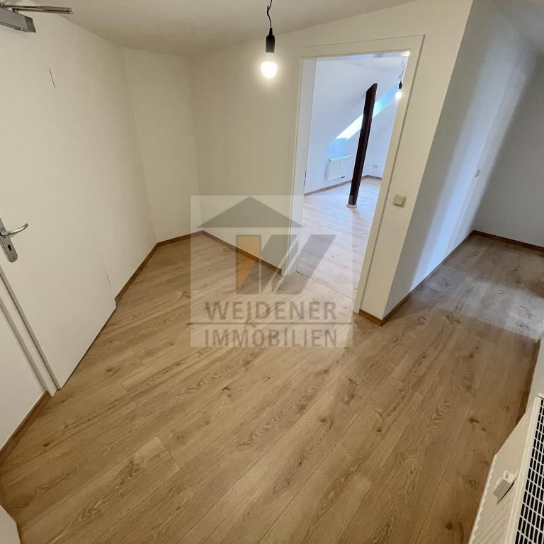 Moderne 3-Raum-DG-Wohnung mit EBK* und Wanne im Geraer Zentrum! - Foto 1