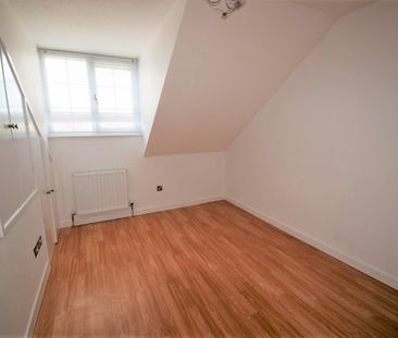 One Bedroom End Terrace House To Let in Springfield - Photo 4