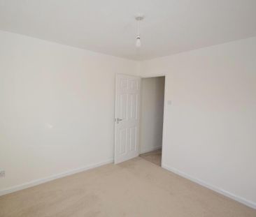 2 bedroom semi-detached house to rent - Photo 5