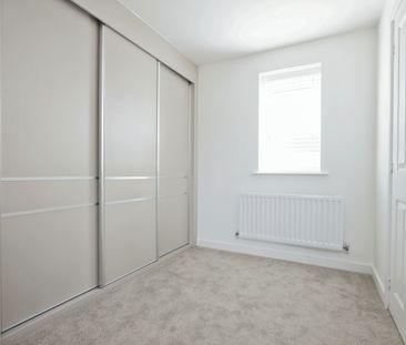 3 bedroom house to rent Marram Crescent, Harpole, Northampton, NN7 - Photo 3