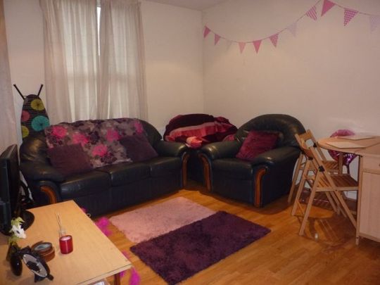 4 Bed - 18 Midland Road, Hyde Park, Ls6 - Photo 1