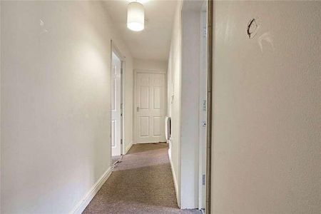 Turkey Street, Enfield, EN1 - Photo 2