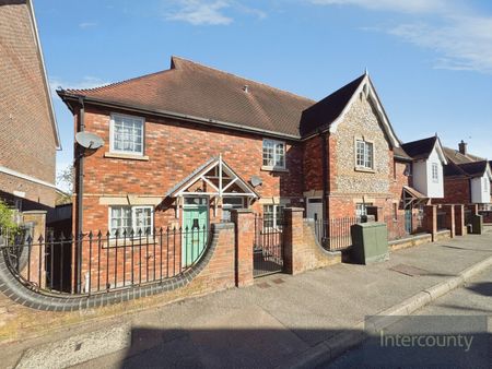 Corn Mill Court, CB11, Saffron Walden - Photo 5