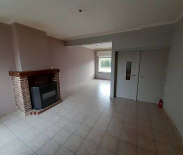 Gezellige woning met 3 kamers, 2 badkamers, tuintje en garage te De... - Photo 1