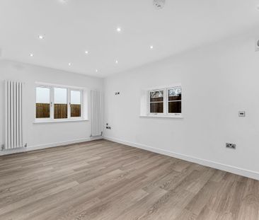 Tabley Court Moss Lane, Knutsford - Photo 2