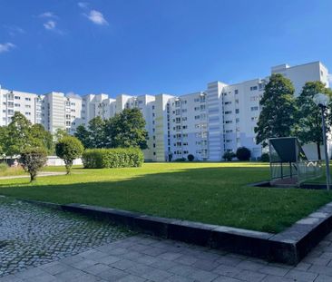 Zentral gelegene, sanierte 3-Zimmer-Wohnung mit Südbalkon in Taufkirchen - Photo 4