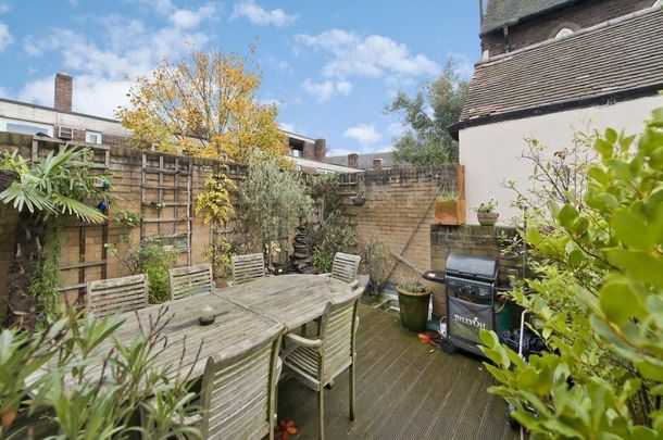 2 Bed Semi-Detached House, Chapel Gate Mews, SW4 - Photo 1