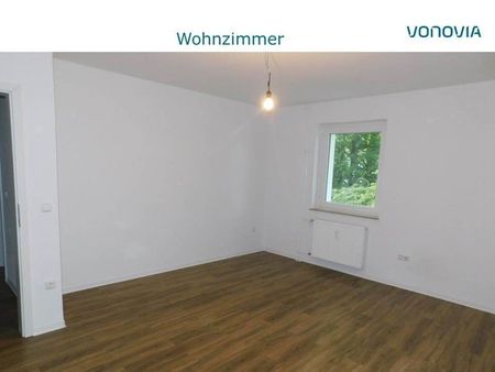 Schöne, renovierte 3-Zimmer-Wohnung mit Balkon! - Foto 4