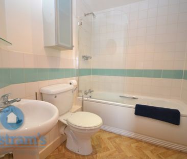 2 bed Flat for Rent - Photo 3