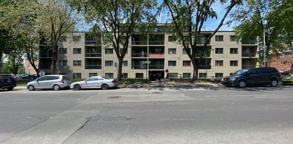 One-Bedroom (3.5) - 6325 Blvd Maurice-Duplessis, Montréal - Photo 2