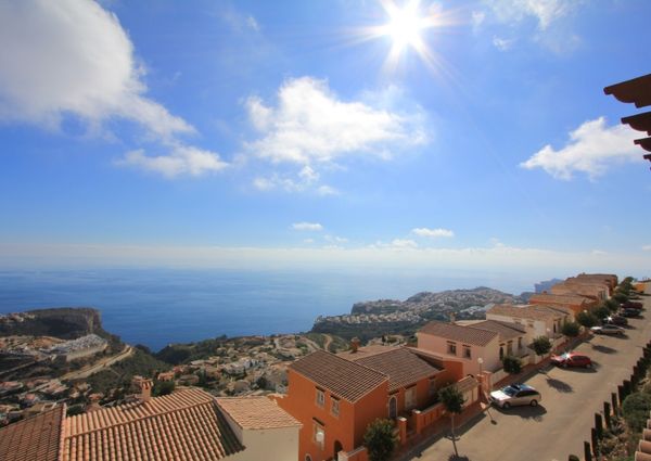 2 bedroom sea view apartment for rent in Cumbre del Sol