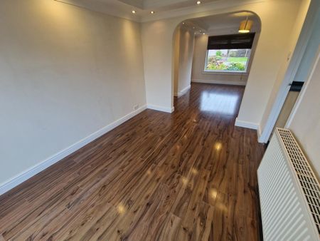3 bedroom detached house to rent - Photo 2